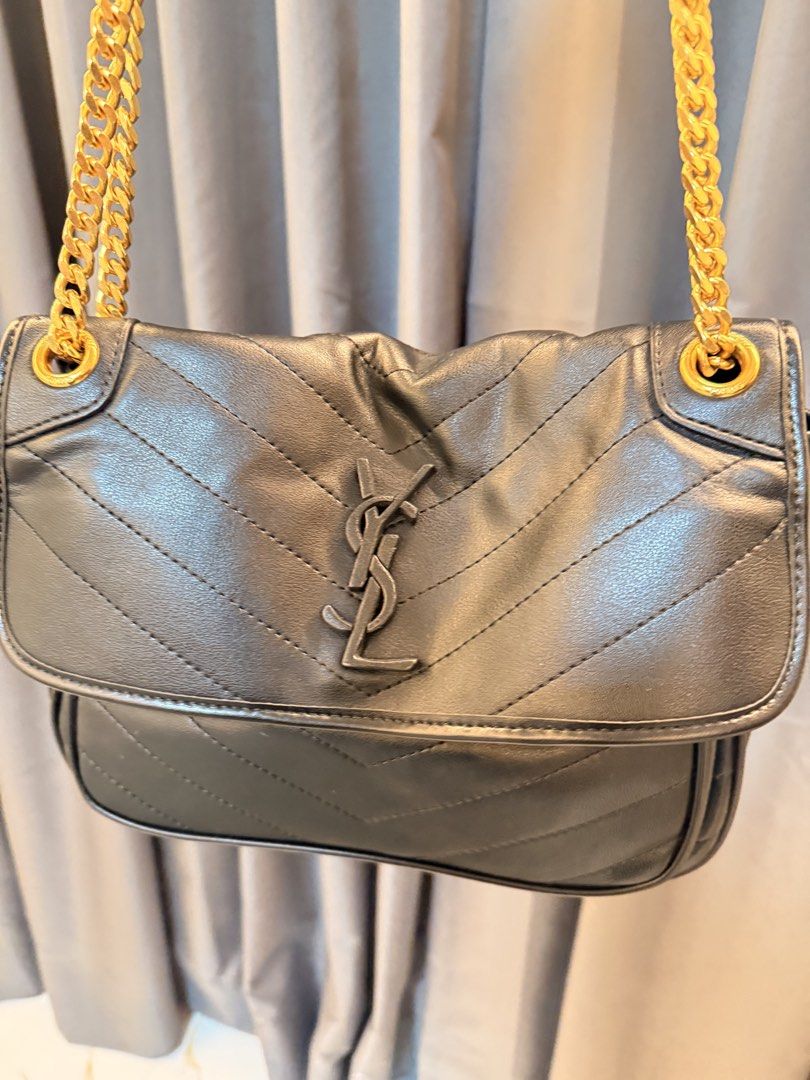 Saint Laurent Nikki Bag (Category: Luxury Bags & Wallets) located in Lucena. Submitted by fashioncult.ph (Listing ID 1426977584, Image 2). Description: .