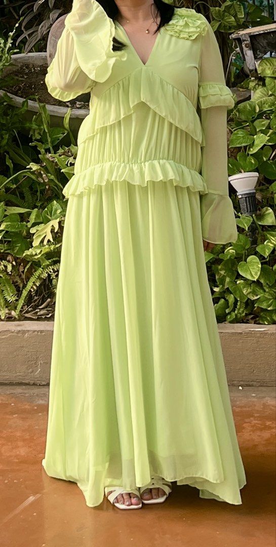 Shein Long Dress (Category: Dresses) located in Quezon City. Submitted by assdeclutters (Listing ID 1427073254, Image 2). Description: Used once for a wedding. Still in very good condition. Price is slightly negotiable. .