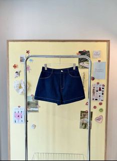 (Category: ) located in . Submitted by cherryboms (Listing ID 1427124267, Image 1). Description: .