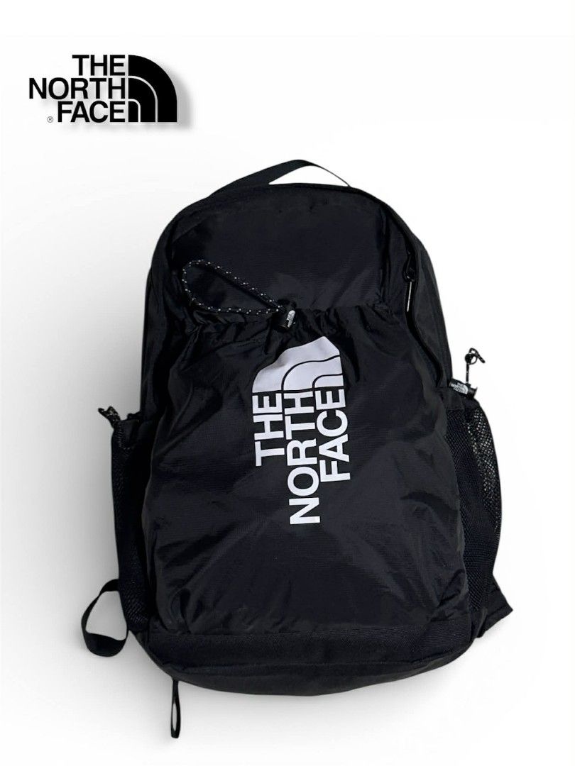 THE NORTH FACE BOZER BACKPACK - TNF BLACK (authentic) (Category: Activewear) located in Cebu City. Submitted by westleygics18 (Listing ID 1427149525, Image 3). Description: THE NORTH FACE BOZER BACKPACK - TNF BLACK (authentic) Excellent Condition - Large interior with a dedicated, padded laptop/tablet sleeve. - Secondary Compartment: Front organization pocket for smaller items. - Front Bungee System: External elastic bungee cord for quick-access 