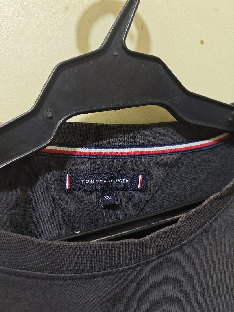 Tommy Hilfiger TH Logo Classic Men Tshirt (Category: Tshirts & Polo Shirts ) located in Baguio. Submitted by cool_chic (Listing ID 1427018234, Image 2). Description: Tommy Hilfiger Classic Men Tshirt Color Rate 9/10 Complete Tags Cotton Tela Need Wash Size 2XL Dimes 24 Width 29 Length Price P159.
