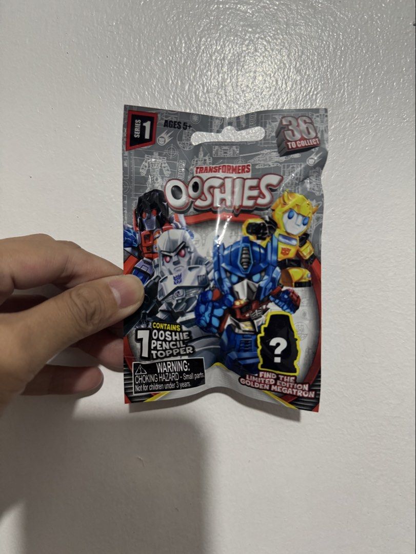 Transformers Ooshies Series 1 Blind Bag (Category: Designer & Blind Box Toys) located in Santa Ana. Submitted by tokiotokio (Listing ID 1427112069, Image 1). Description: Pm for details.