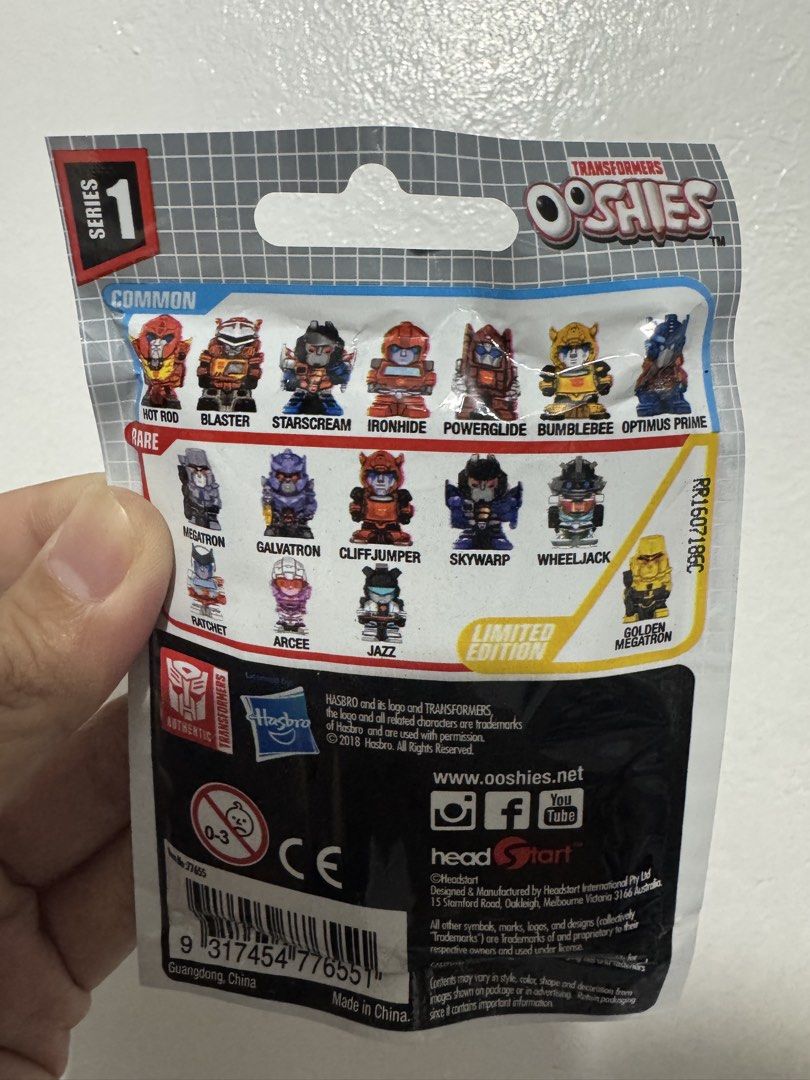 Transformers Ooshies Series 1 Blind Bag (Category: Designer & Blind Box Toys) located in Santa Ana. Submitted by tokiotokio (Listing ID 1427112069, Image 3). Description: Pm for details.