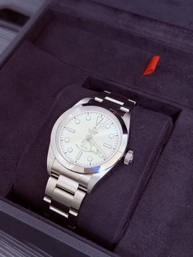 Tudor Black Bay 36 Silver Smiley (Category: Luxury Watches) located in Manila. Submitted by rhyswatchphil (Listing ID 1426965330, Image 2). Description: Tudor Black Bay 36 Smiley Silver Year 2022 Under Warranty Full Set Condition 9.8/10 San Juan City.