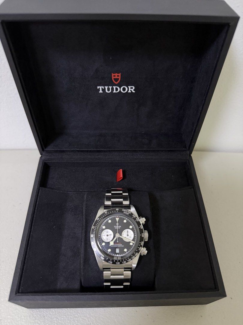 Tudor Black Bay Chrono Reverse Panda (Category: Luxury Watches) located in Manila. Submitted by rhyswatchphil (Listing ID 1427041651, Image 2). Description: 79360N 41mm Year 2022 Under Warranty Full Set Condition 9.8/10 San Juan City.