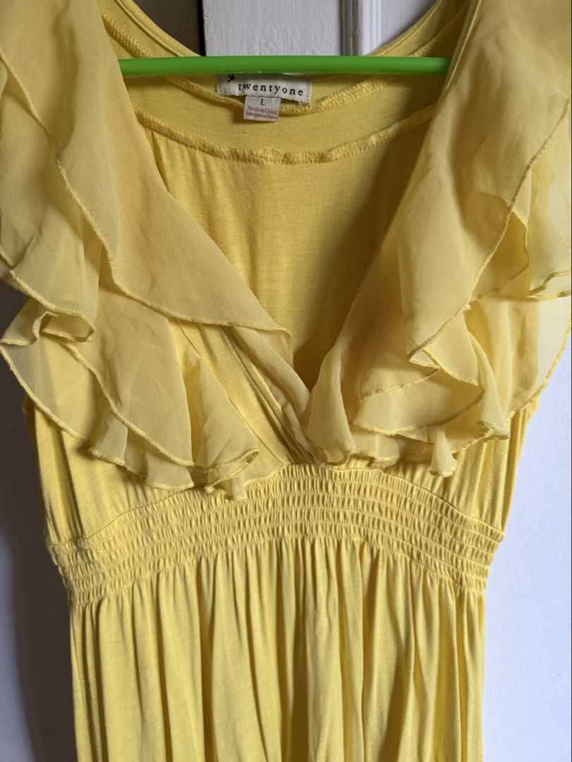 Twentyone Yellow Ruffle Dress - Size L (Category: Dresses) located in Manila. Submitted by anca.ph (Listing ID 1427014993, Image 2). Description: S-M Stretchable Mode of Payment: BPI | BDO | Gcash Mode of Delivery: Lalamove | Grab Gogo Xpress or your preferred courier 🚚 📍Tondo, Manila .