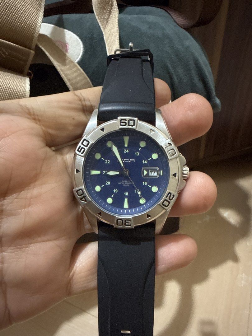 Unisilver Watch Original for Men (Category: Men's Watches) located in Pasig City. Submitted by welzshop (Listing ID 1426634402, Image 1). Description: Unisilver Watch Original for Men Rotating Bezel All Original Still Good and Presentable.