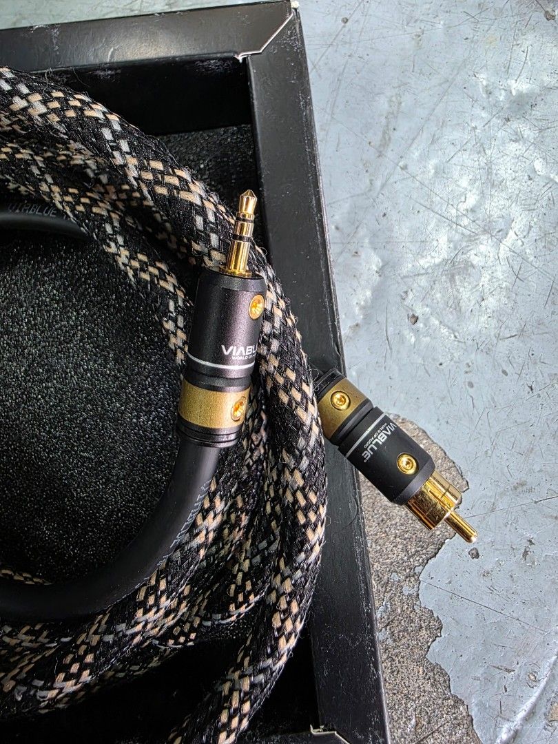 ViaBlue RCA to 3.5mm Audio Cable421389619304878081