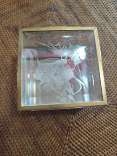 (Category: ) located in . Submitted by thriftteata (Listing ID 1426985770, Image 1). Description: .