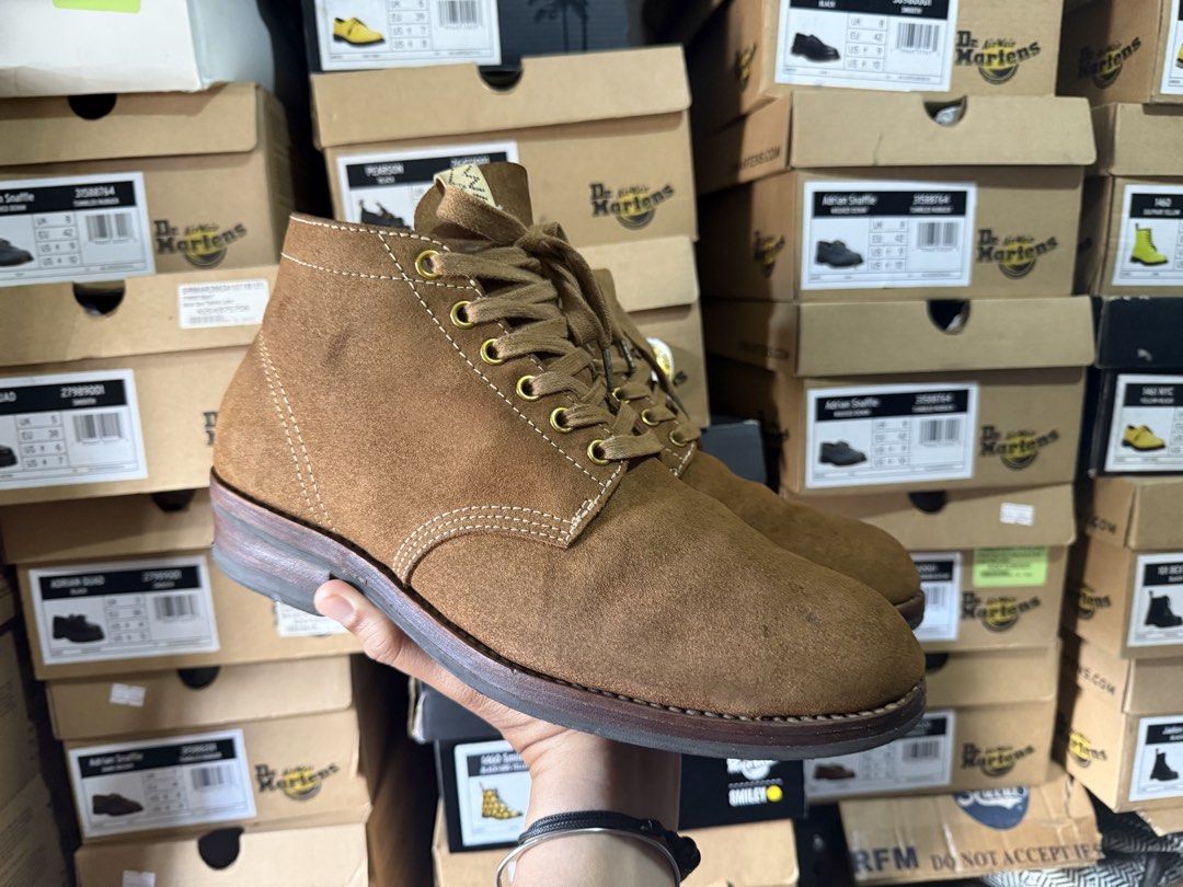 Visvim Brigadier Boot (Category: Boots) located in Quezon City. Submitted by edsantos27 (Listing ID 1426969577, Image 2). Description: Porseyl Only Visvim Brigadier boot Mid Folk Camel 🐫 Us10mens, Uk9, 43eu Php 14,999 ObO Slight drags, Leather has no rip Pm if interested.