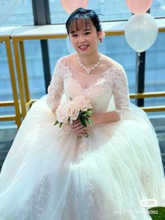 (Category: ) located in . Submitted by yuejxmakeupgownshop (Listing ID 1427031195, Image 1). Description: .