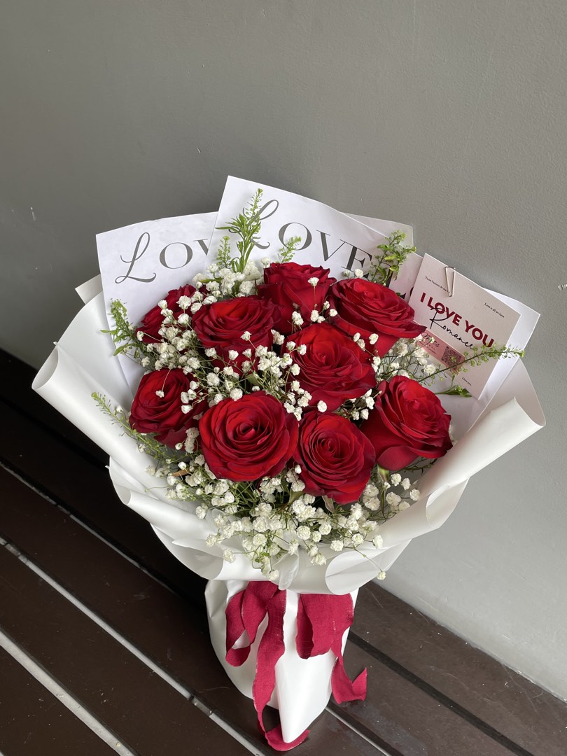 520 Red Rose Bouquet - Perfect Gift!, Hobbies & Toys, Flowers ...