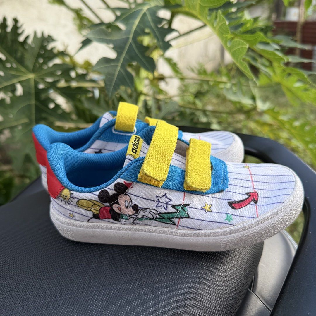 Adidas Disney Mickey Mouse Toddler Shoes (Category: Babies & Kids Fashion) located in Manila. Submitted by rmdthreads (Listing ID 1427229155, Image 3). Description: Original Adidas x Disney Size: 18.5cm Rfs: Nakaliitan, madalang nagamit ng anak ko. Condition: Bago pa lilinisin lang yung harap dahil may maliit na dumi. Bulacan area.