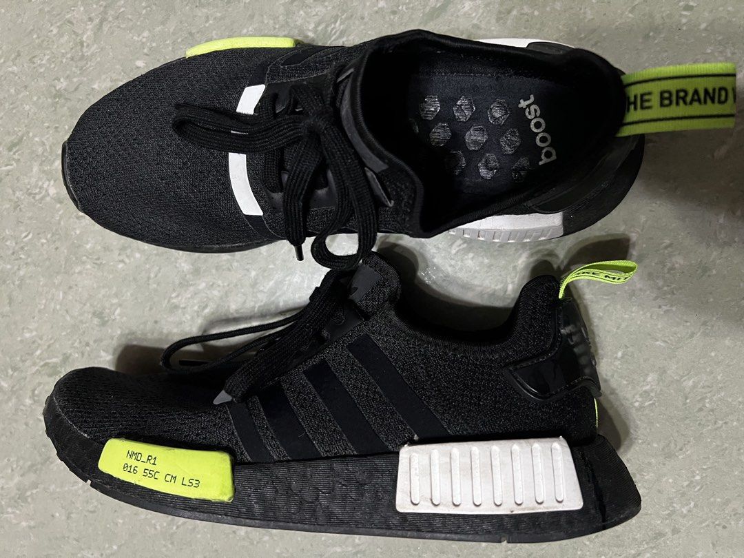 Adidas NMD_R1 Black Sneakers (Category: Sneakers) located in San Francisco. Submitted by ranjugals (Listing ID 1427227661, Image 2). Description: Adidas NMD_R1 2500+sf.