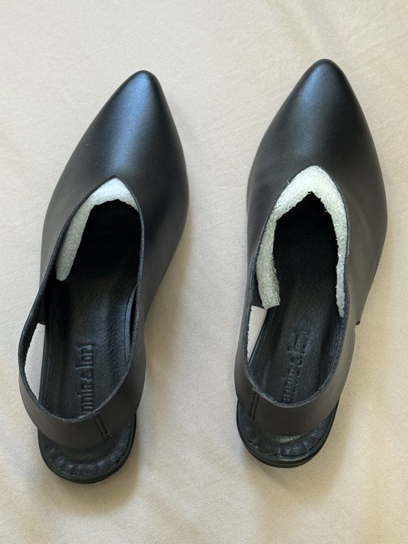 Annie & Lori Bella Black Leather Slingbacks - Size 8 (Category: Flats & Sandals) located in San Juan City. Submitted by alexprelovedpicks (Listing ID 1427287572, Image 3). Description: Brand new Pointed toe leather shoes feature a half- closed sling-back strap Color: Black Upper is made of premium authentic leather. Type of Leather: High grade cow leather on most designs. Inner sole material: Cushioned leather. Outsole: Luxe Black outsole Never w