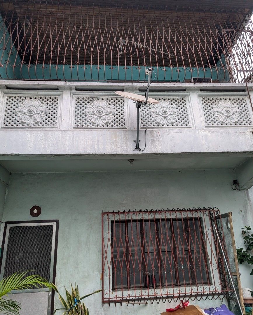 Apartment for rent (Category: Apartments & Condos) located in Manila. Submitted by tdgatmaitan3-09225 (Listing ID 1427195704, Image 1). Description: up and down, 3br/2tb, residential.