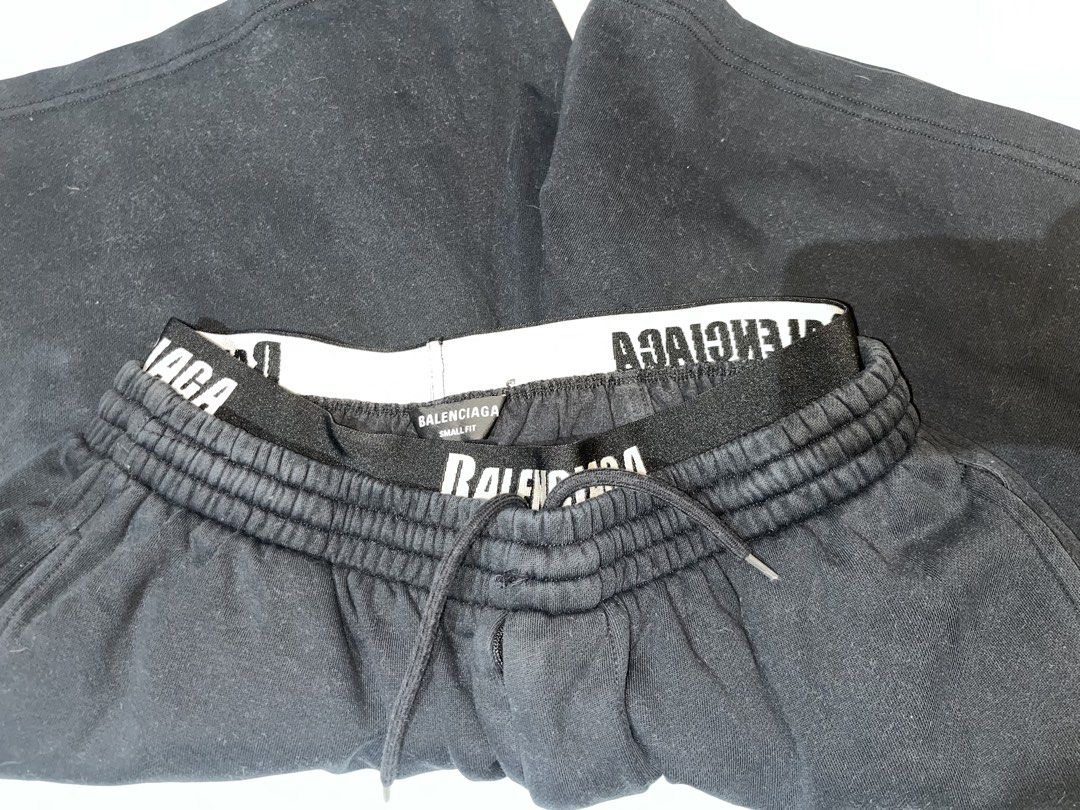 Balenciaga XSmall Fit Shorts (Category: Shorts) located in Malabon City. Submitted by crazilyvintage (Listing ID 1427256800, Image 3). Description: NEGO FOR SURE BUYER Black Balenciaga shorts with a white waistband featuring the brand name. The shorts have a drawstring and the Balenciaga logo is visible on the front. The shorts appear to be made of a comfortable material, suitable for casual wear. The size is Small Fit..