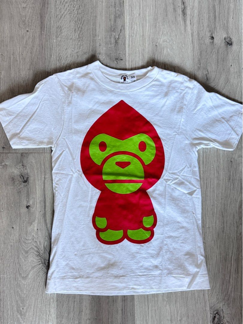 Bape tee （分類：T-shirt）位於 Hong Kong。 由 wfg1114 提交（商品編號 1427242549，圖片 1）。簡介： 女裝XS。