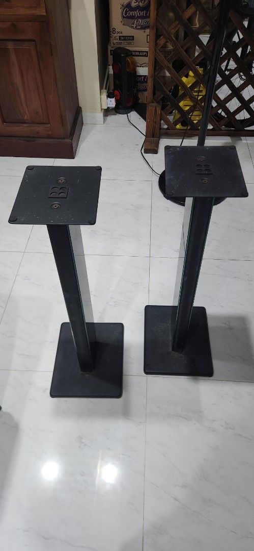 Black Speaker Stands