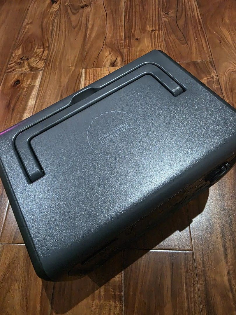 Bluetti Eb55 Portable Power Station (Category: Batteries & Power Banks) located in Taguig. Submitted by cloudi3333 (Listing ID 1427196029, Image 2). Description: Lightly used for only a few months (still in excellent condition) 700W AC output (1400W surge) 537Wh capacity — ideal for camping, outdoor trips, or emergency backup Multiple ports: AC, DC, USB-A, USB-C (100W), and car outlet Rechargeable via wall socket, solar panel, or car charger Comp