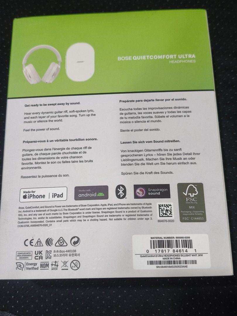 Bose Headphones402386918594334721