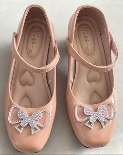 (Category: ) located in . Submitted by onlinekaki_sg (Listing ID 1427158905, Image 1). Description: .
