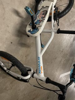 (Category: ) located in . Submitted by deepak7930 (Listing ID 1427209664, Image 1). Description: .