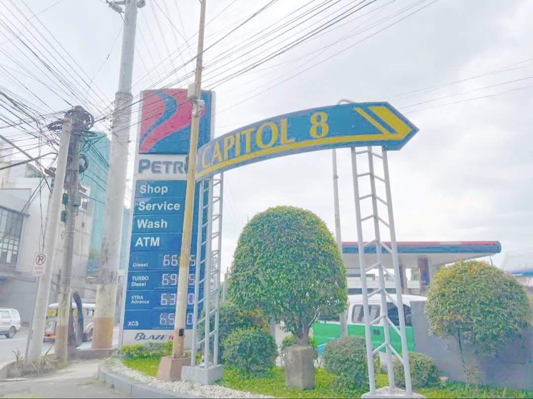 Capitol 8 Pasig City (Category: House & Lot) located in Taguig. Submitted by brokerhanstaneo_09178038728 (Listing ID 1427163179, Image 2). Description: Capitol 8 Pasig City With Old house La 437 sqm Fa 310 sqm 2 storey Ground floor- 1 BR with own T&B 2nd Floor - 3 Br with own T&B Asking price : 120M We handle most of the upscale villages in Pasig & Quezon City •Valla verde •Whiteplains • Corinthian Gardens • Blueridge • Acropolis •Greenmeadows Ha