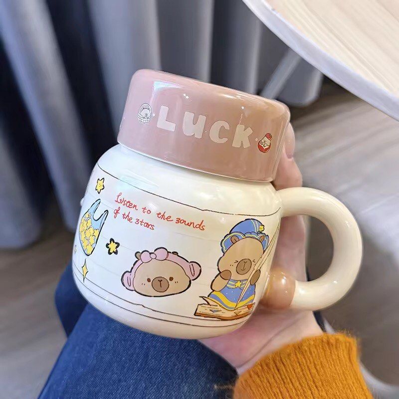 Capybara Ceramic Mug with Lid (Category: Coffee & Tea Tableware) located in Pasig City. Submitted by nihaoma0_0 (Listing ID 1427274713, Image 1). Description: .