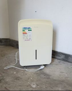 （分類：）位於 。 由 chloeweee123 提交（商品編號 1427248654，圖片 1）。簡介： 。