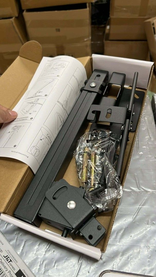 Ceiling projector bracket Univers (Category: Locks, Doors & Gates) located in Manila. Submitted by sdfsolutions (Listing ID 1427200481, Image 1). Description: COD AVAILABLE BRAND NEW HEAVY DUTY.