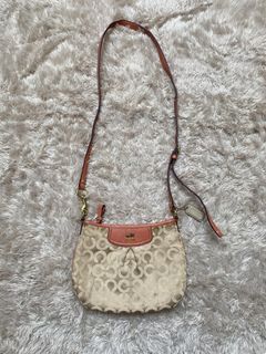 (Category: ) located in . Submitted by vaultnthreadsph (Listing ID 1427178596, Image 1). Description: .