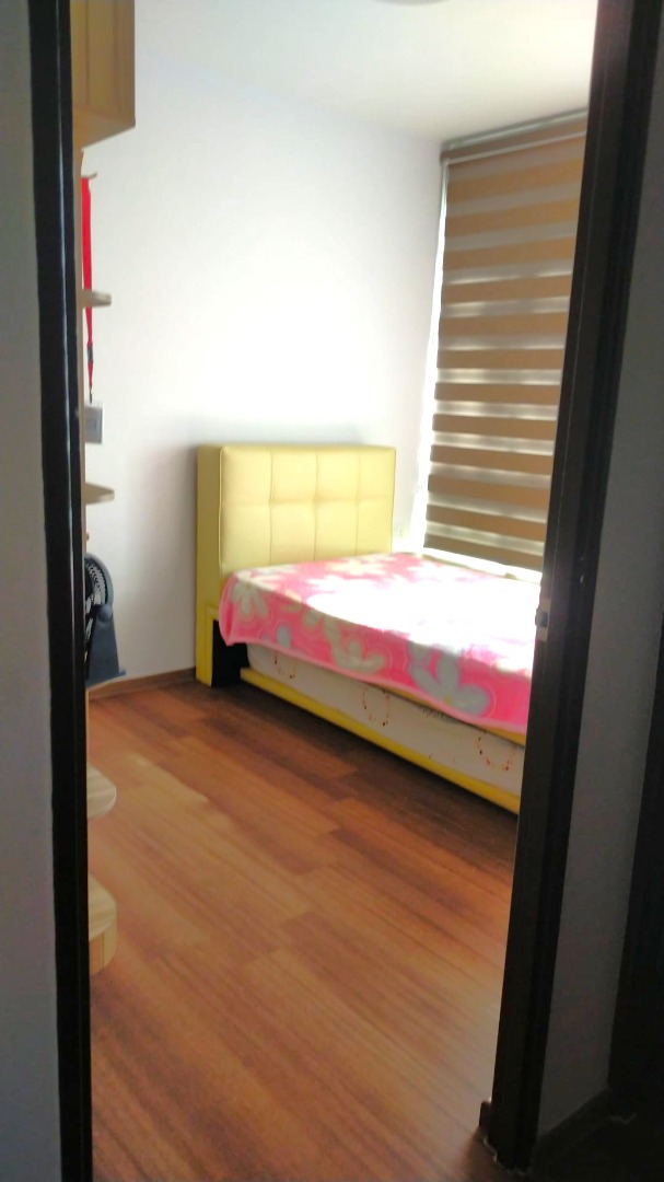 (Category: ) located in . Submitted by your_rental_specialist (Listing ID 1427257999, Image 1). Description: .