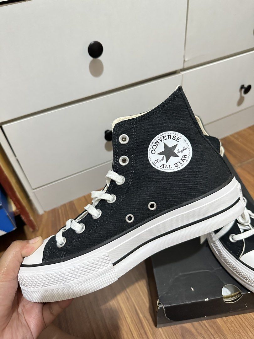 Converse Chuck Taylor All Star Lift (Category: Sneakers) located in Rizal. Submitted by issayrivera (Listing ID 1427180792, Image 2). Description: Converse platform Brand new and 💯% authentic Size US 7.5 women - 24.5 cm Actual price: 3995 Selling it low for 2500.