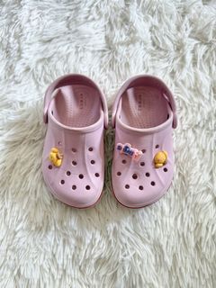 (Category: ) located in . Submitted by declutteringmommaaa (Listing ID 1427243557, Image 1). Description: .