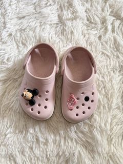 (Category: ) located in . Submitted by declutteringmommaaa (Listing ID 1427243840, Image 1). Description: .