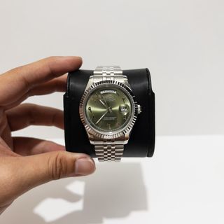 (Category: ) located in . Submitted by watch.mobsters (Listing ID 1427177139, Image 1). Description: .