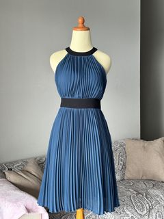 (Category: ) located in . Submitted by wearabletreasures.v (Listing ID 1427194227, Image 1). Description: .