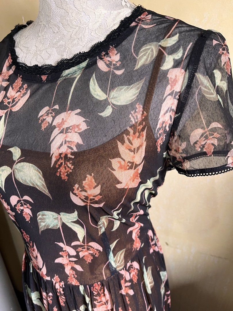 Floral Print Maxi Dress (Category: Dresses) located in Quezon City. Submitted by havenshubb (Listing ID 1427165987, Image 3). Description: Bust: 40-42” Waist: 36” Length: 46” Can ship thru shoppe co, J&T, LBC, Payment: RCBC, CBS, GCash, UB .