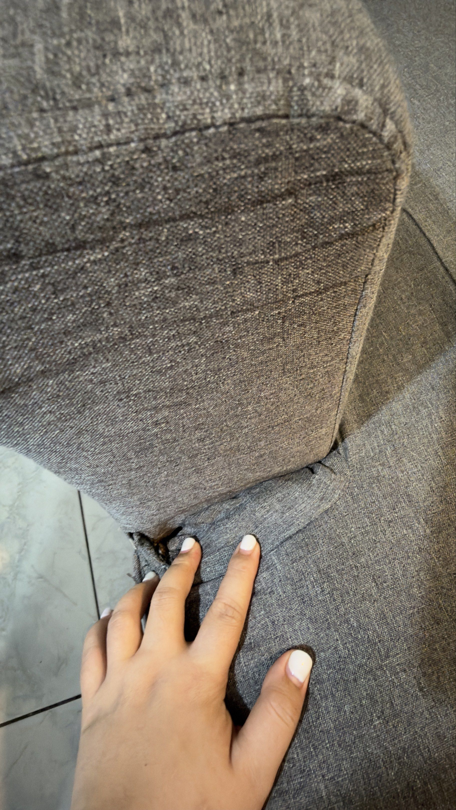 Gray Sectional Sofa with Chaise (Category: Sofas) located in Quezon City. Submitted by racollo (Listing ID 1427184154, Image 2). Description: Furniture Deals L-shape Sofa (Bought 2023) Original Price : 26,500 Selling Price : 10,000 Condition : Well used, uratex foam but manipis lang. 4 seaters. Flaws : tastas sa ilalim, lubog na yung foam sa gitna, stretch na yung foam near arm rest. RFS : Moving to a smaller house, hindi na kasya. 📍San Mateo, R