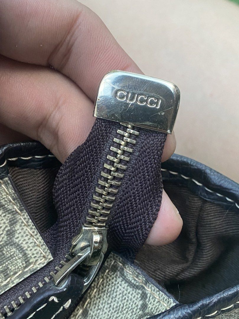 Gucci GG Supreme Tote Bag (Category: Luxury Bags & Wallets) located in Marikina City. Submitted by lucianosgarments (Listing ID 1427242471, Image 3). Description: .