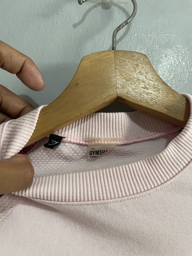 Gymshark Ombre Long Sleeve Top (Category: Activewear) located in Taguig. Submitted by _curatedfits (Listing ID 1427296926, Image 3). Description: Gymshark Longsleeve Ombre pink Size: W 15 to 19 L 25 No flaws - 250 Dm!.