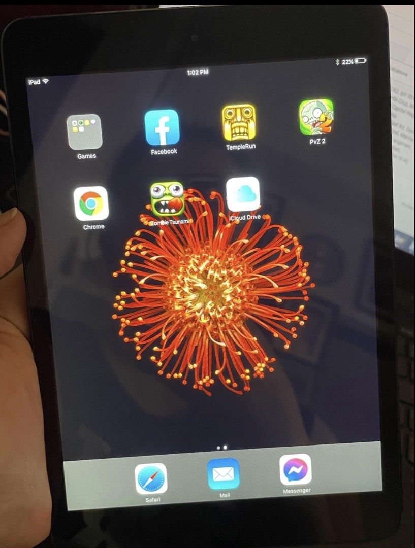 Ipad mini 1 32gb (Category: iPad) located in Bacoor. Submitted by ahhleey (Listing ID 1427251340, Image 1). Description: - iPad Mini 1st Gen - 32GB Storage - with signs of usage (scratches at the back) - Perfect for old games, notes taking and reading - no charger included - w/ case and screen protector installed - Meetup available at SM City Molino Note: OS can no longer be updated. So new apps will encounter compatibility issues. .