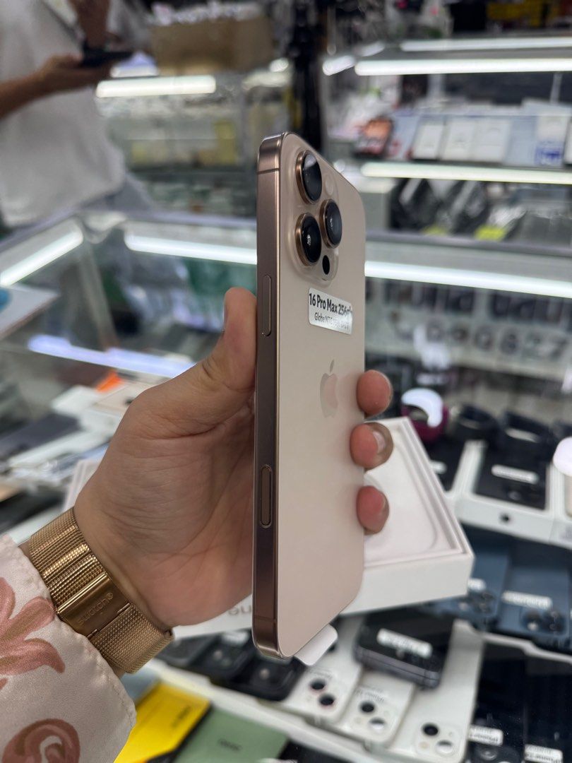 Iphone 16 Pro Max 256gb Globelocked 95% batt NTC No issue (Category: iPhone 16 Series) located in San Juan City. Submitted by javedsgadgetshop (Listing ID 1427196872, Image 3). Description: INSTALLMENT OPTIONS : SPAY LATER / GGIVES / CREDIT CARD! WE BUY AND SELL SO PWEDE MAGBINTA OR SWAP ! Quick Specs : 💵 Iphone 16Promax •256gb •NTC Variant •95% batt health •Globelocked •98% Smoothness •No hidden issue | No Repaired •100% Authentic | Not Refurbi