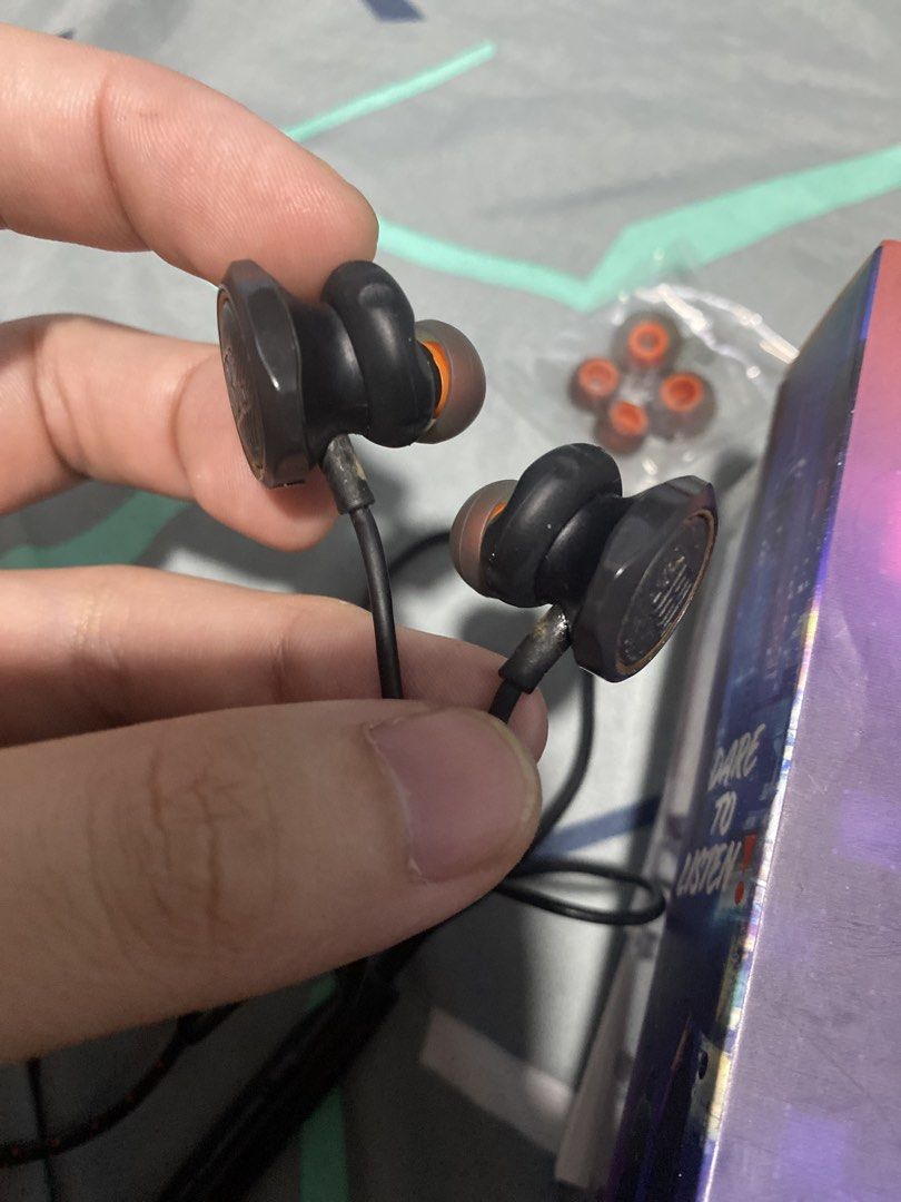 JBL Quantum 50 Wired In-Ear Earphones (Category: Headphones & Headsets) located in Quezon City. Submitted by aldenpv (Listing ID 1427241352, Image 2). Description: JBL Quantum 50 in-ear wired earphones Dedicated volume control, answer and mute button. Comes with extra ear tips that are still sealed and unused Has visible wear and tear around the rubber parts of the earphones but still works well. RFS:Decluttering .