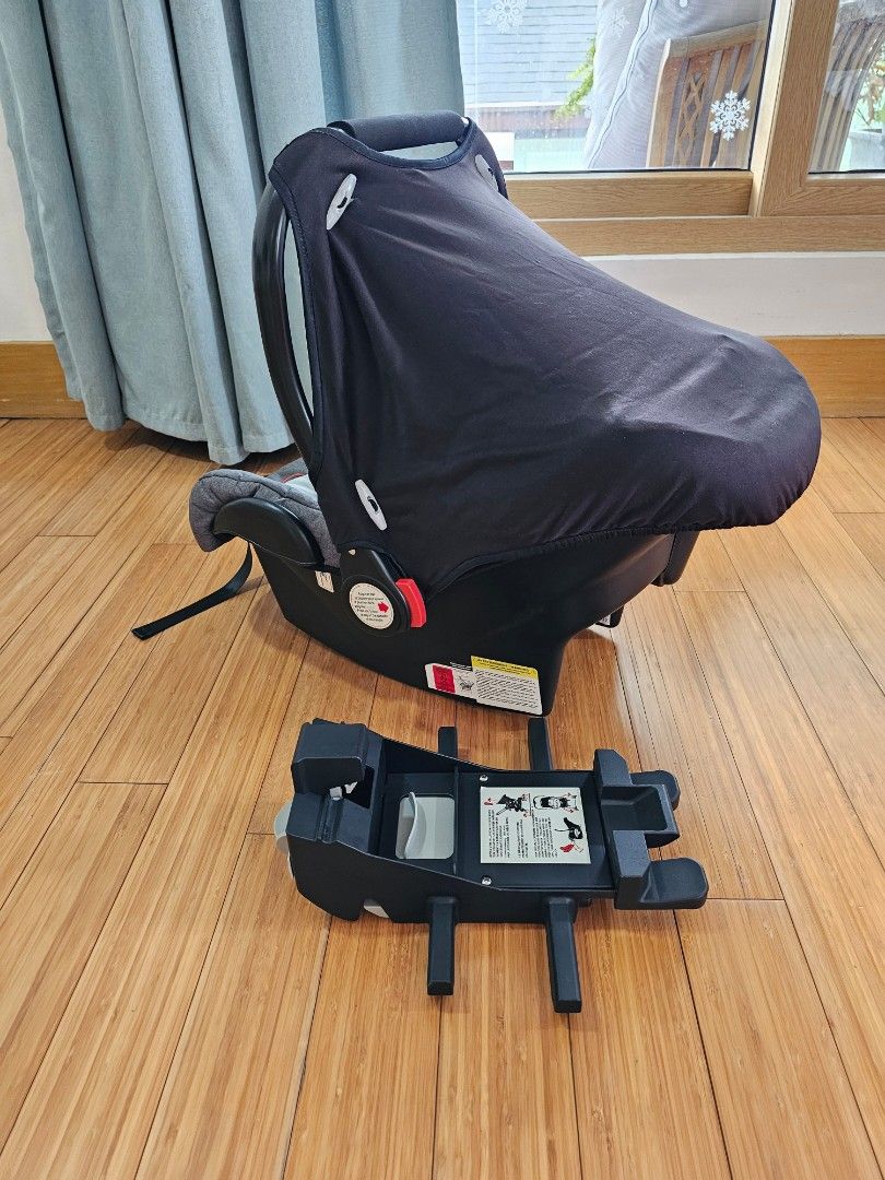 LOOPING SQUIZZ CAR SEAT (Category: Car Seats) located in Quezon City. Submitted by joycelenelo (Listing ID 1427177694, Image 3). Description: Bought in 2022. Barely used - only for baby's visits to the pedia for vaccines. Issues: Torn handle and scratches from storage RFS: Decluttering Pickup: Quezon City or San Juan Shipping c/o Buyer MOP: Gcash, BDO, Metrobank Easy to move baby from car to stroller and back. Convenient transfer from car to stro