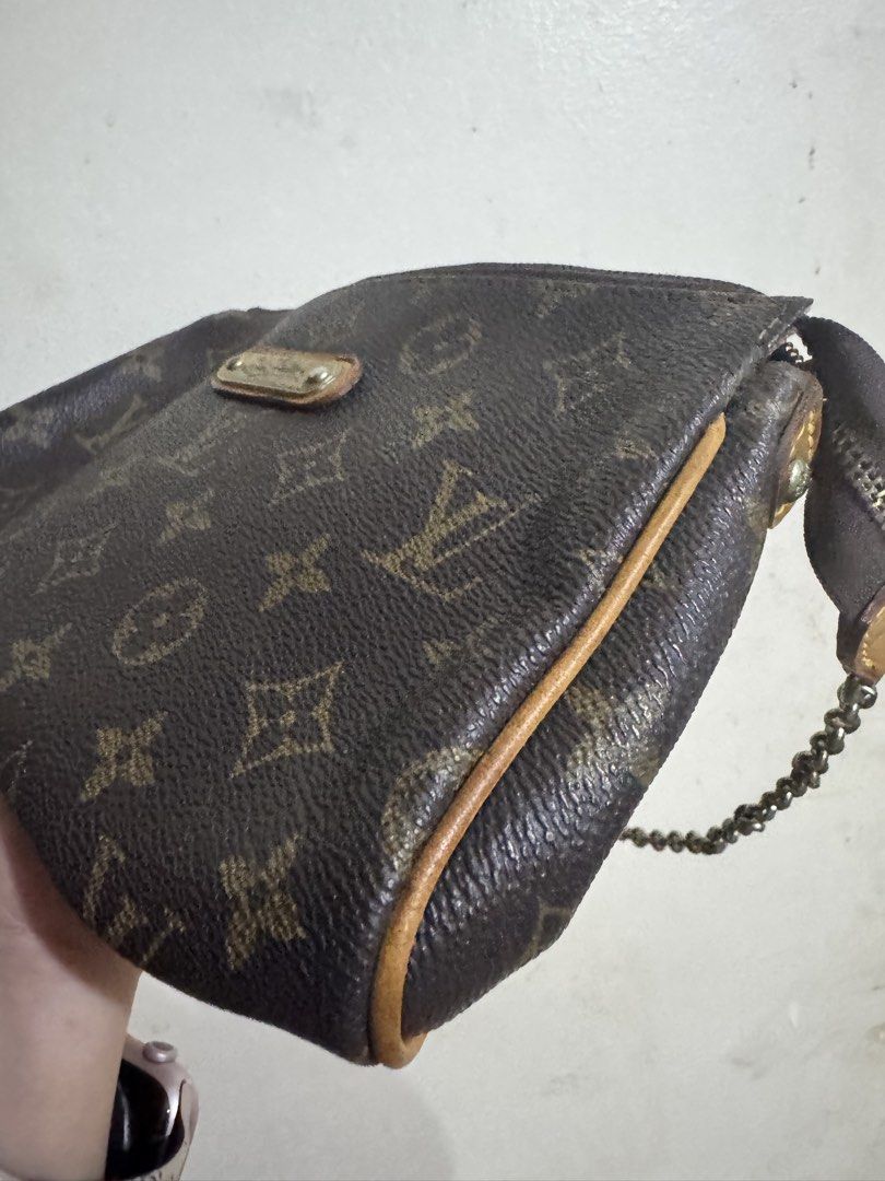 Louis Vuitton Eva Bag (Category: Luxury Bags & Wallets) located in Binan City. Submitted by maharlikasonlineshop (Listing ID 1425604235, Image 3). Description: Louis Vuitton Eva Bag.
