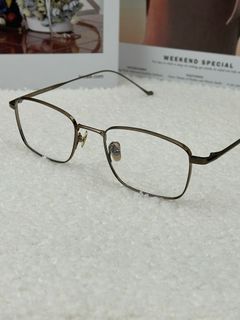 (Category: ) located in . Submitted by luxeglasses (Listing ID 1427211954, Image 1). Description: .