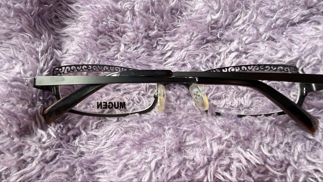 Mugen Japan brand (Category: Sunglasses & Eyewear) located in La Trinidad. Submitted by zasha28 (Listing ID 1427281581, Image 2). Description: New demo lenses replaceable lens lightweight Original frm Japan box this.