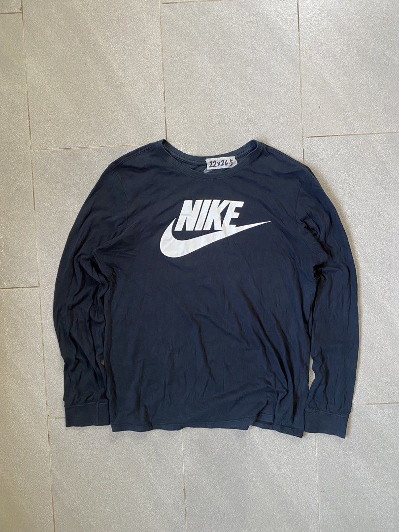 Nike Long Sleeve Tee (Category: Tshirts & Polo Shirts ) located in Digos. Submitted by thriftflexph (Listing ID 1427261632, Image 1). Description: Size&Dimes:22/26.5 Color&Condi:9.5/10 issue:NONE DM for more information 🫶 Items are all thrifted/Handpicked Can ship nationwide🇵🇭 Add Shipping Fee ✈️🎁.